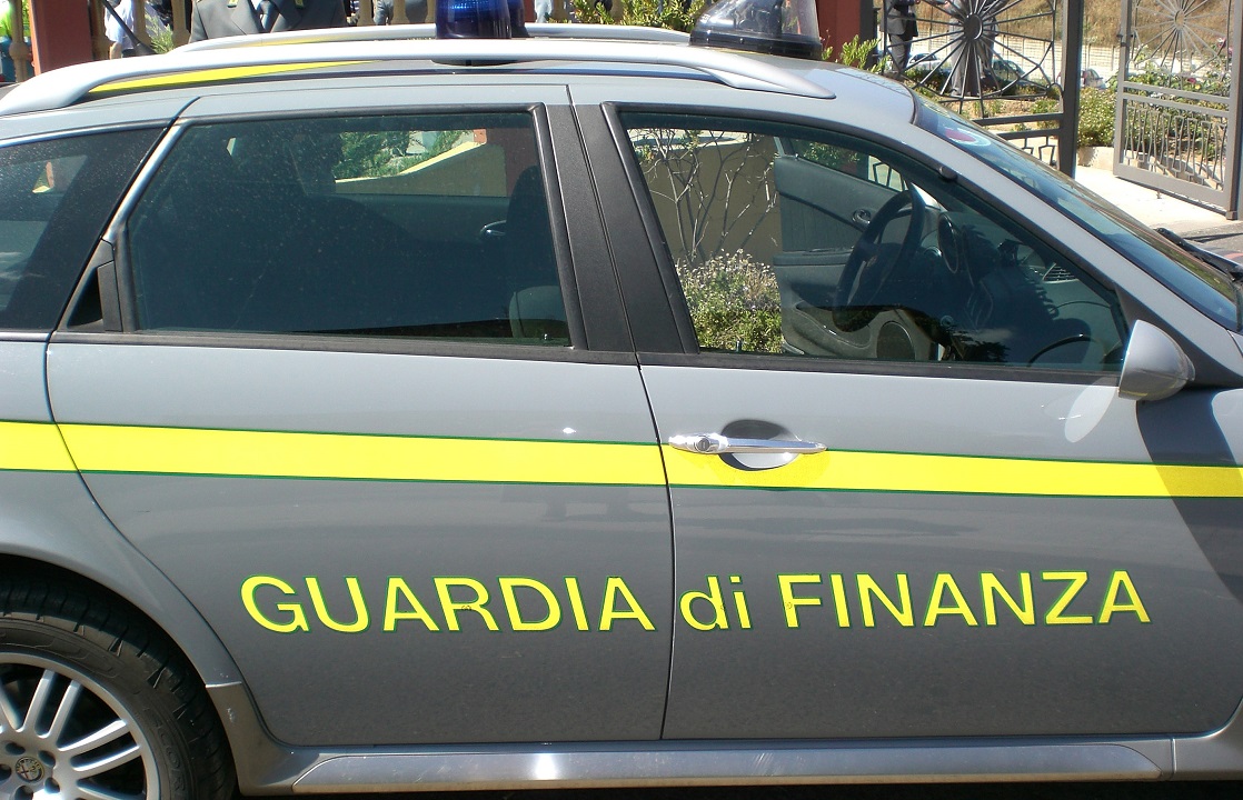 FINANZA SCOPRE LAVORATORI IN NEO A CASTELVETRANO E PARTANNA