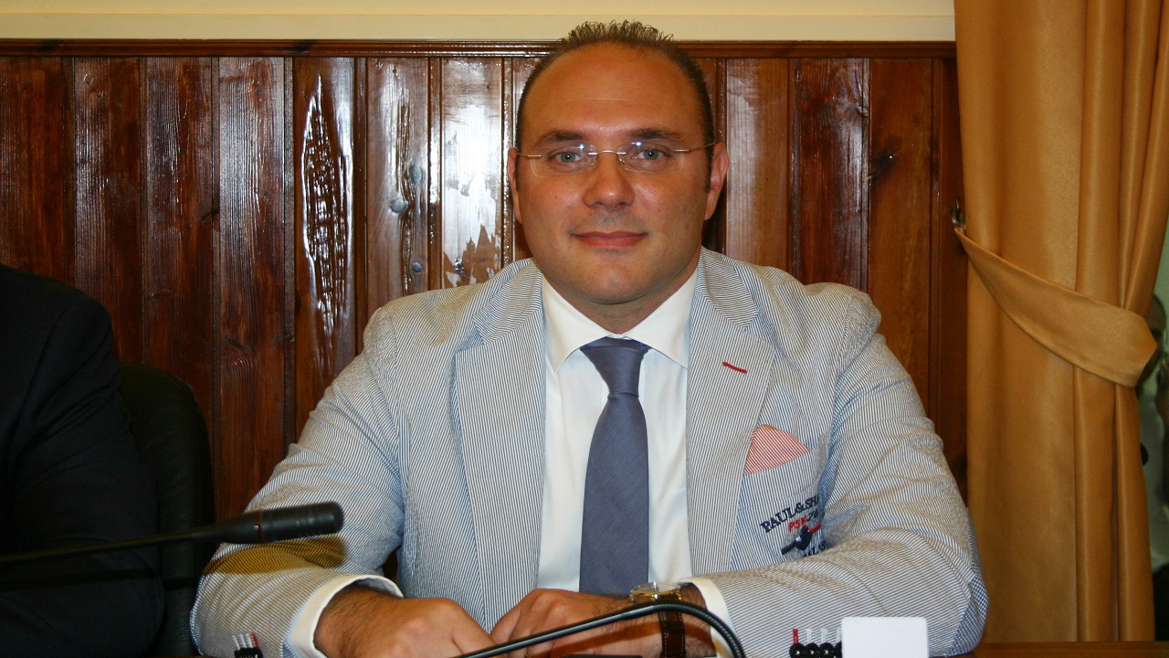 PASQUALE MONTALBANO 1280X720