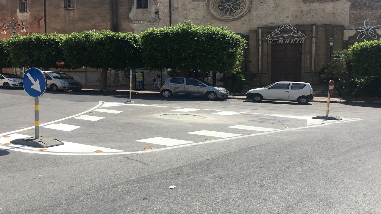 piazza Carmine nuovo senso circolazione