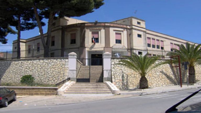 scuola crispi ribera
