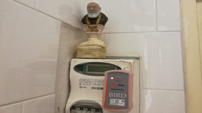 padre-pio-furto-luce