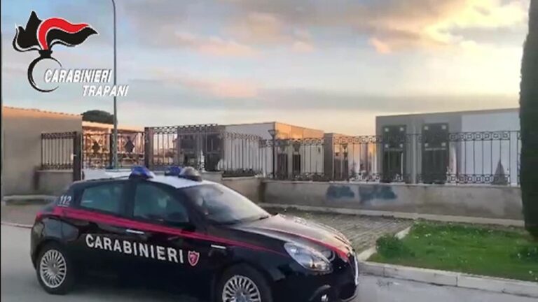 cimitero castelvetrano carabinieri