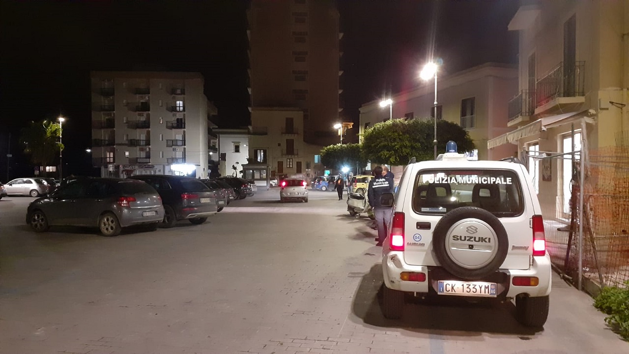 polizia municipale piazza rossi