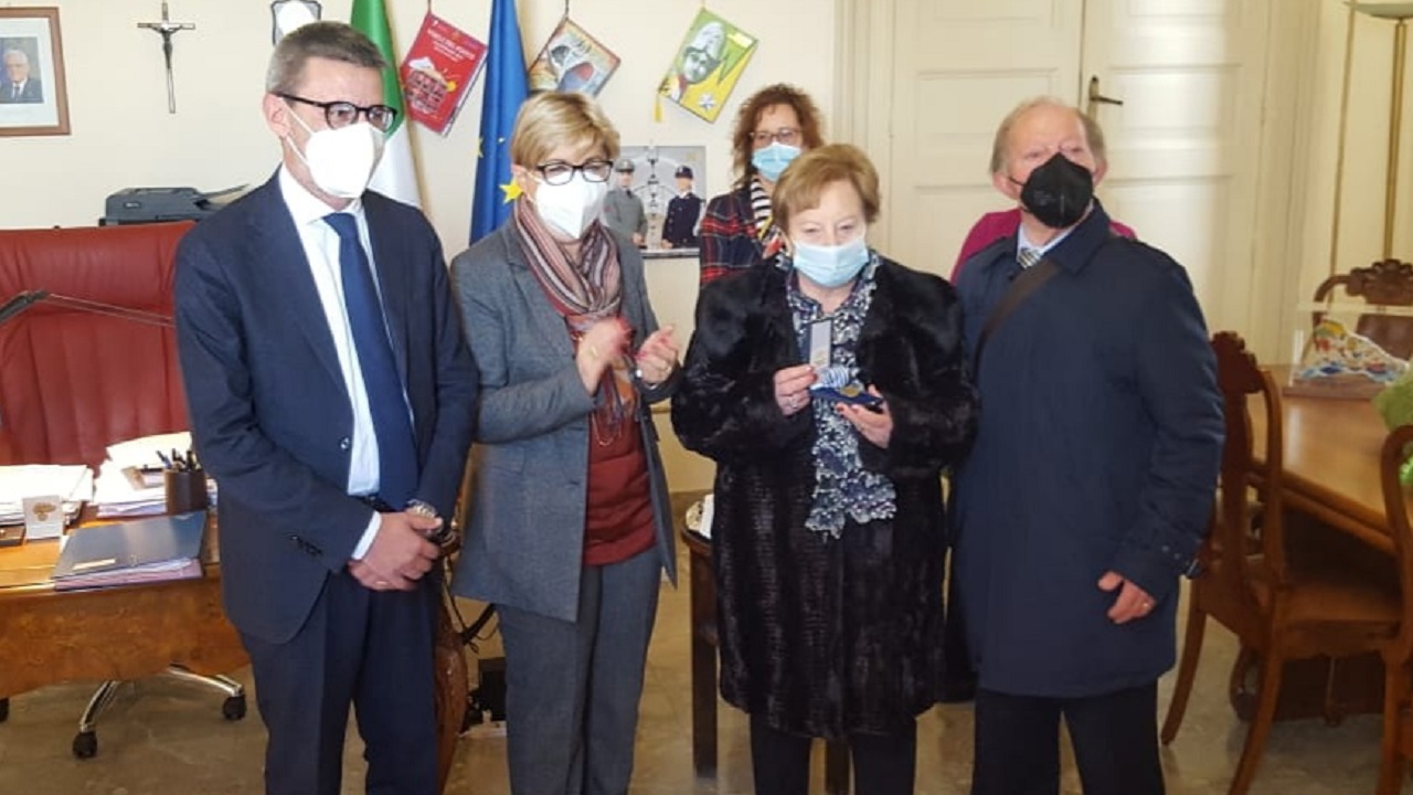 prefettura 2021 Medaglia eredi deportato