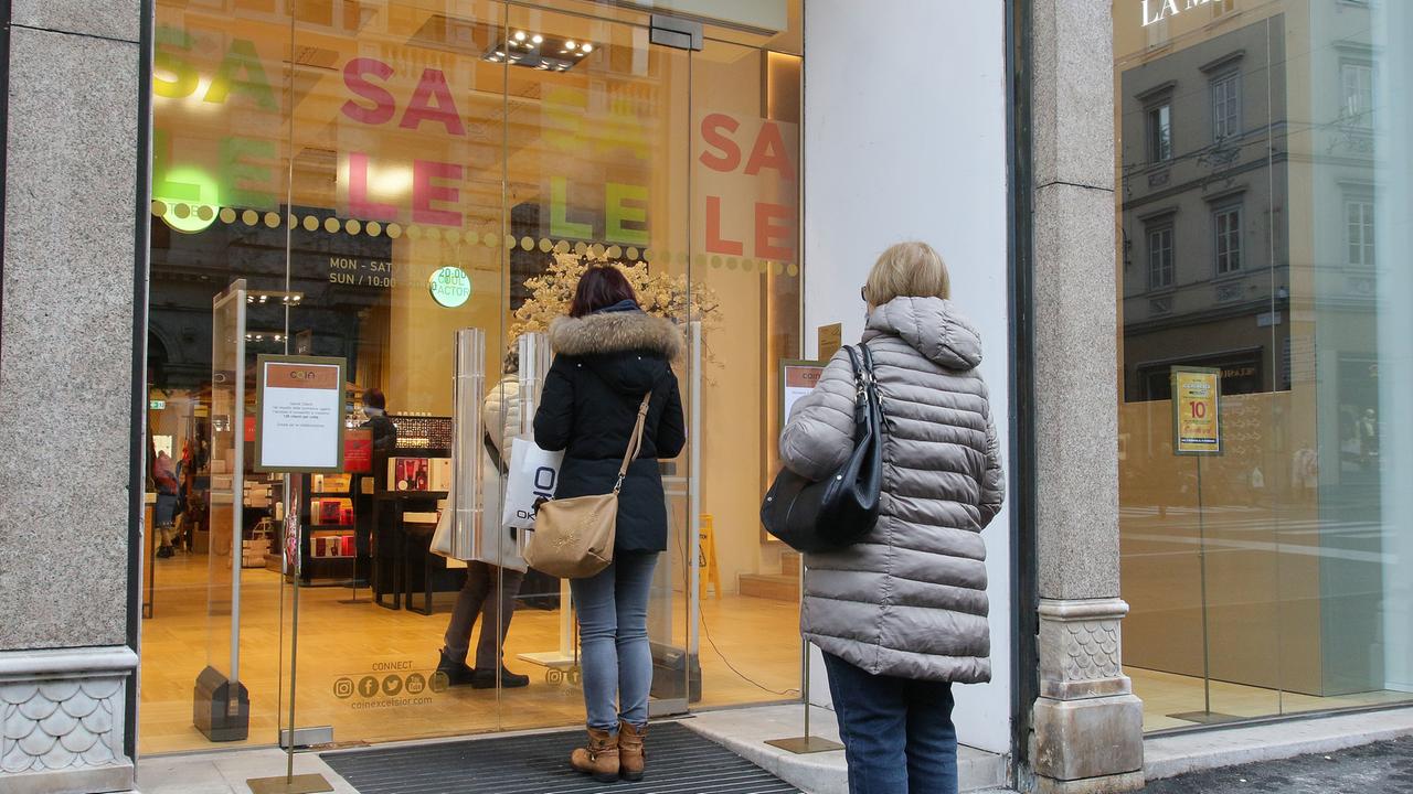 saldi inverno fila covid 2021