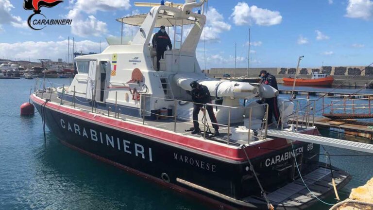 Carabinieri motovedetta Pantelleria