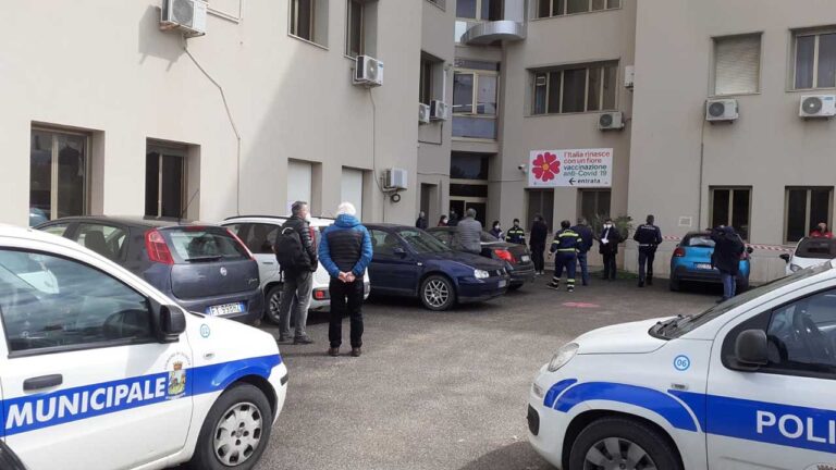Vaccinazione Sciacca e polizia Municipale