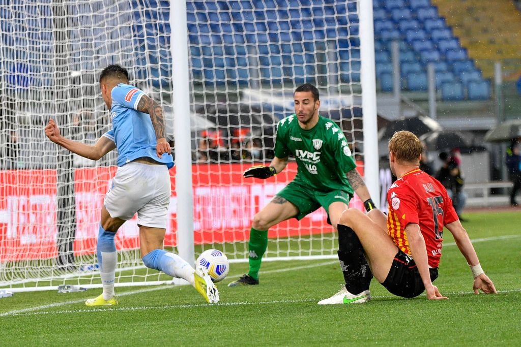 Alla Lazio la sfida tra i fratelli Inzaghi, 5-3 al Benevento