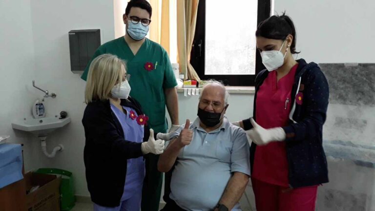 VACCINAZIONE CHIESA PERRIERA 1 DON GINO