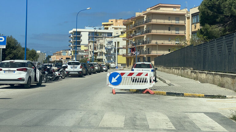 Via Allende marciapiedi pericoloso 1