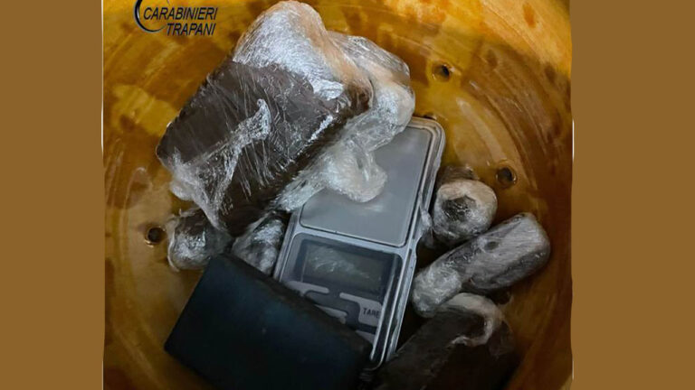 droga Pantelleria carabinieri insalatiera