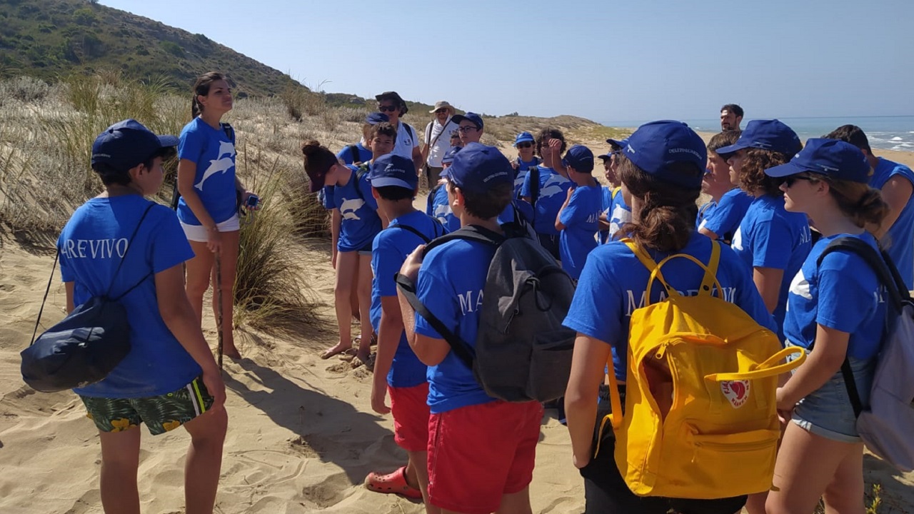 marevivo studenti spiaggia 2021