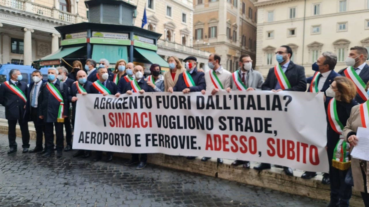 protesta Roma sindaci 2