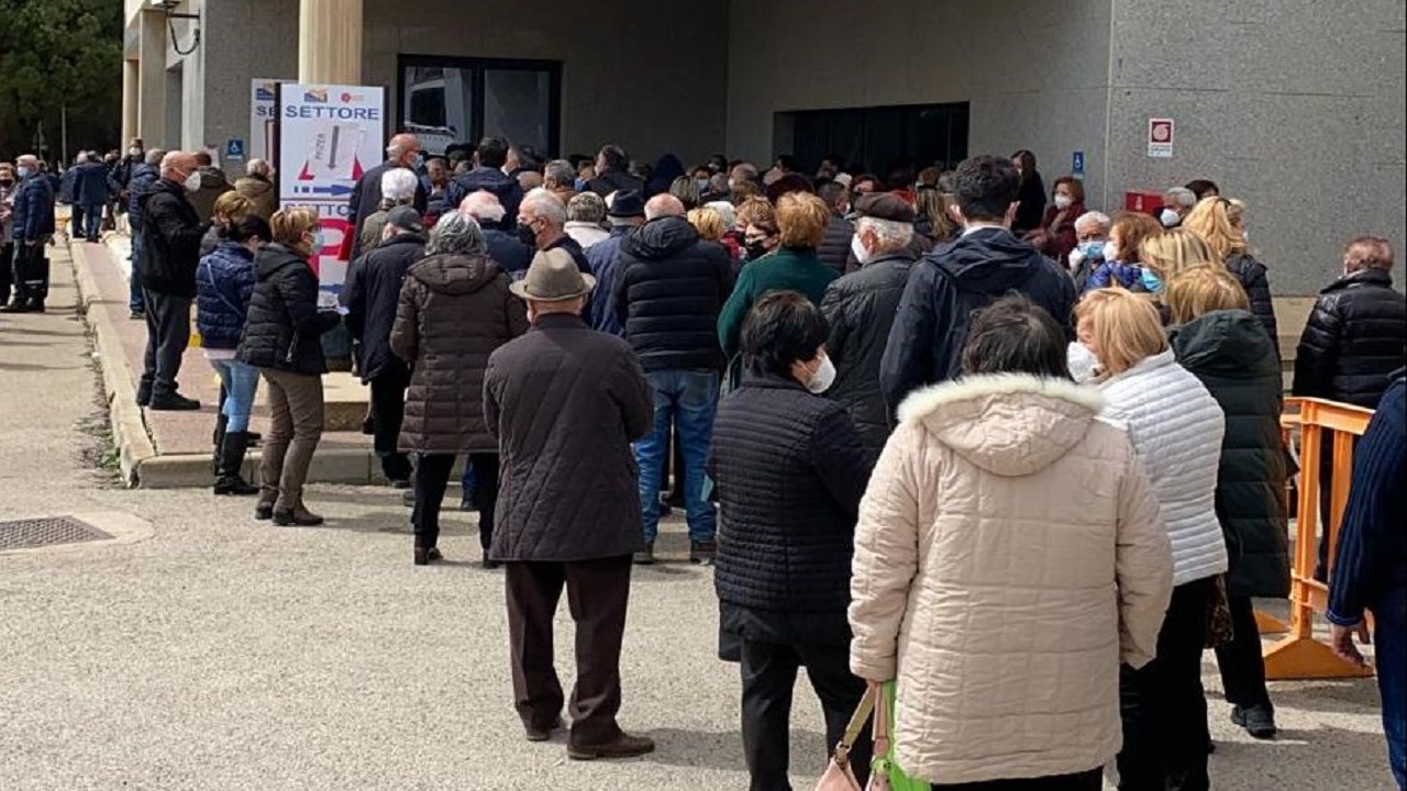 vaccino palacongressi 2021