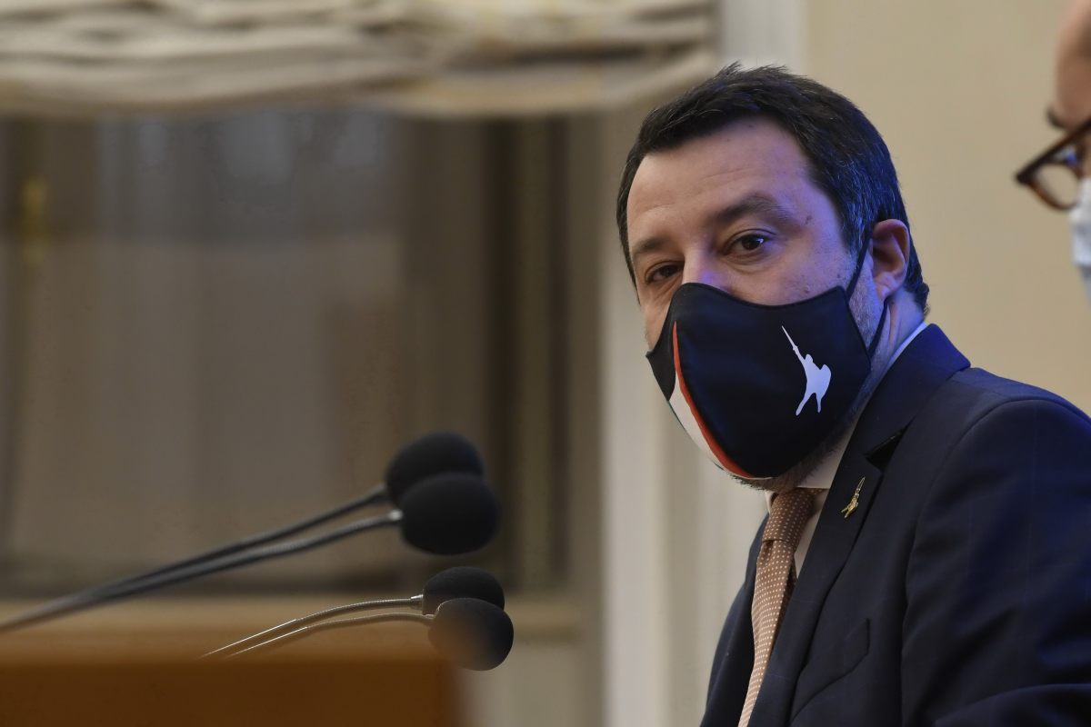 Salvini “Fedez non può imporre la censura a chi difende la famiglia”