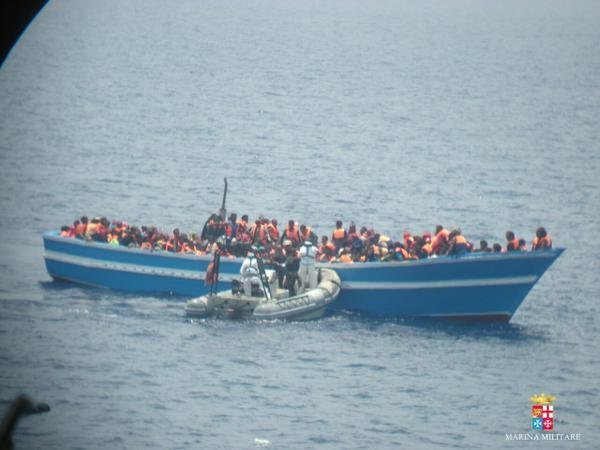 Alarm Phone “Barca naufraga nel Mediterraneo, un morto e 23 dispersi”