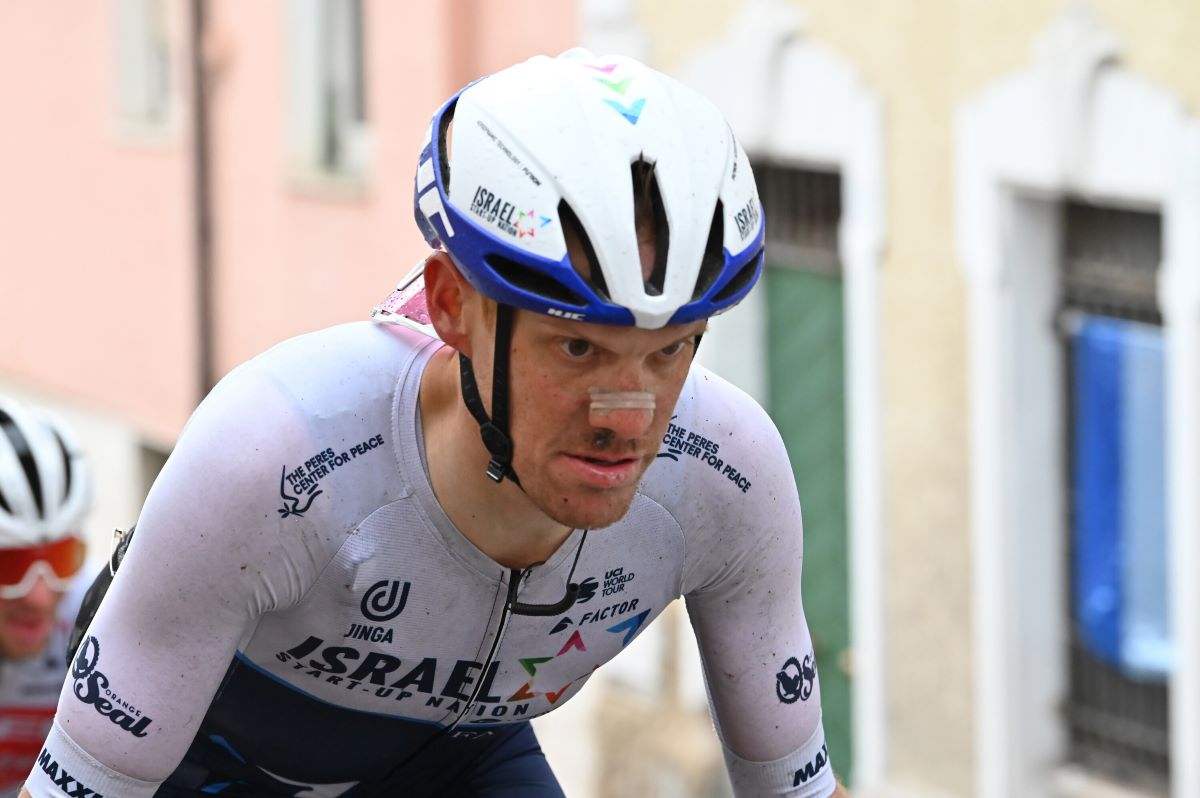 Dombrowski vince la quarta tappa del Giro, De Marchi in rosa