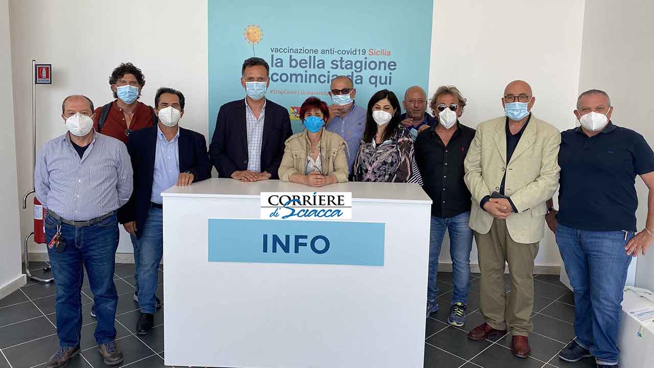 HUB SCIACCA FOTO STAFF CON ZAPPIA