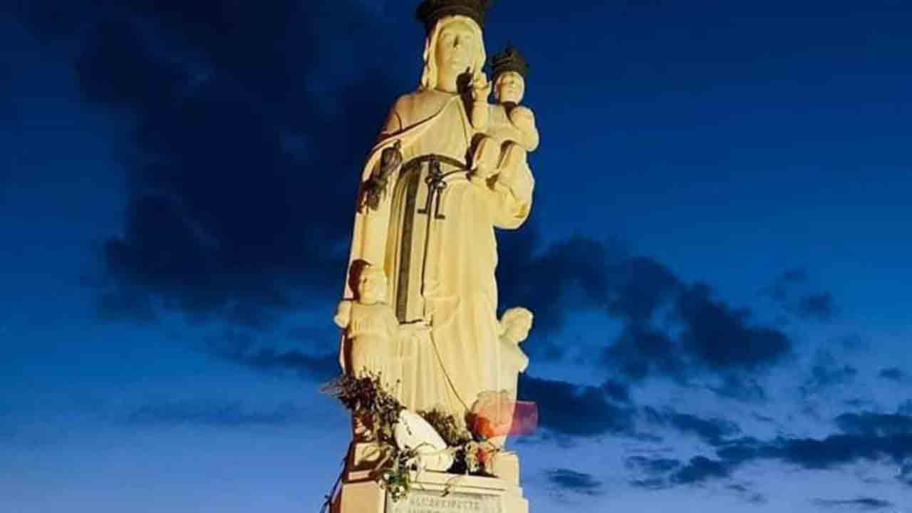 Statua Madonna Soccorso porto