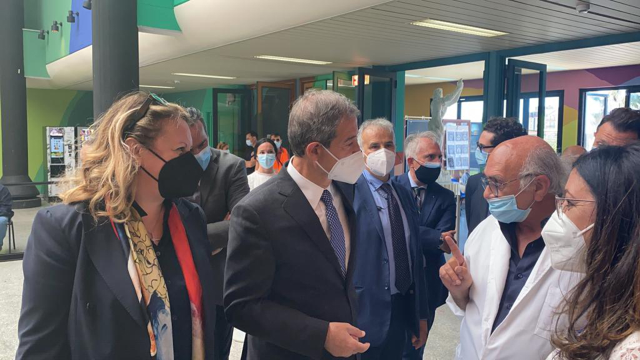Visita Presidente Musumeci presso hub di Agrigento
