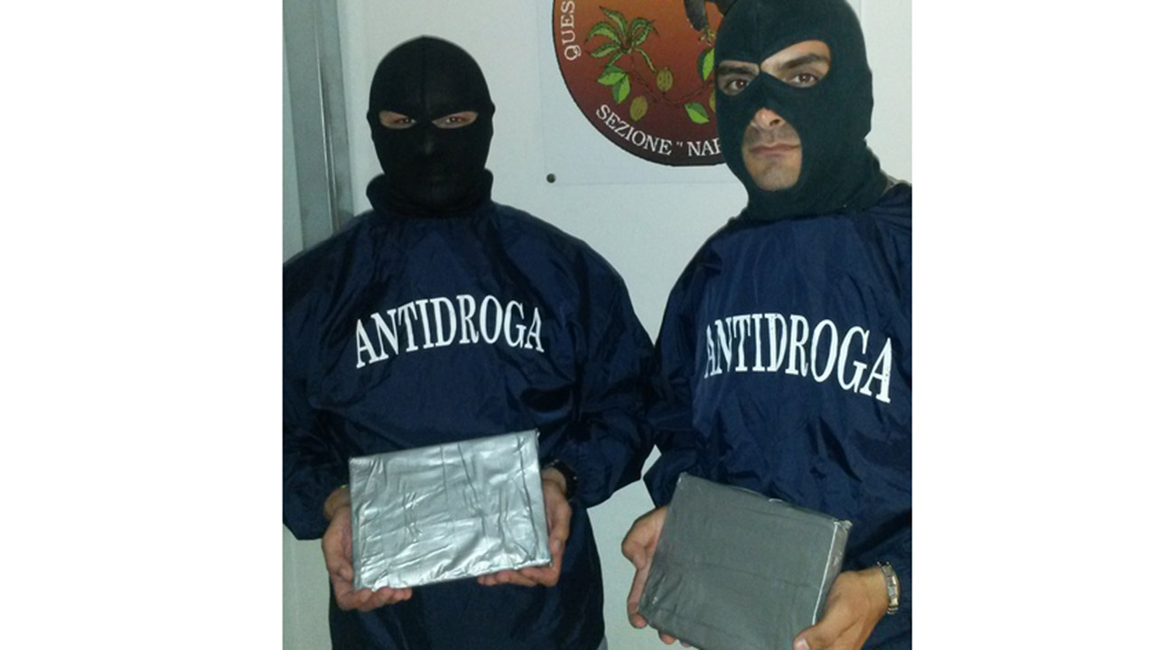 Polizia sequestra cocaina a Palermo