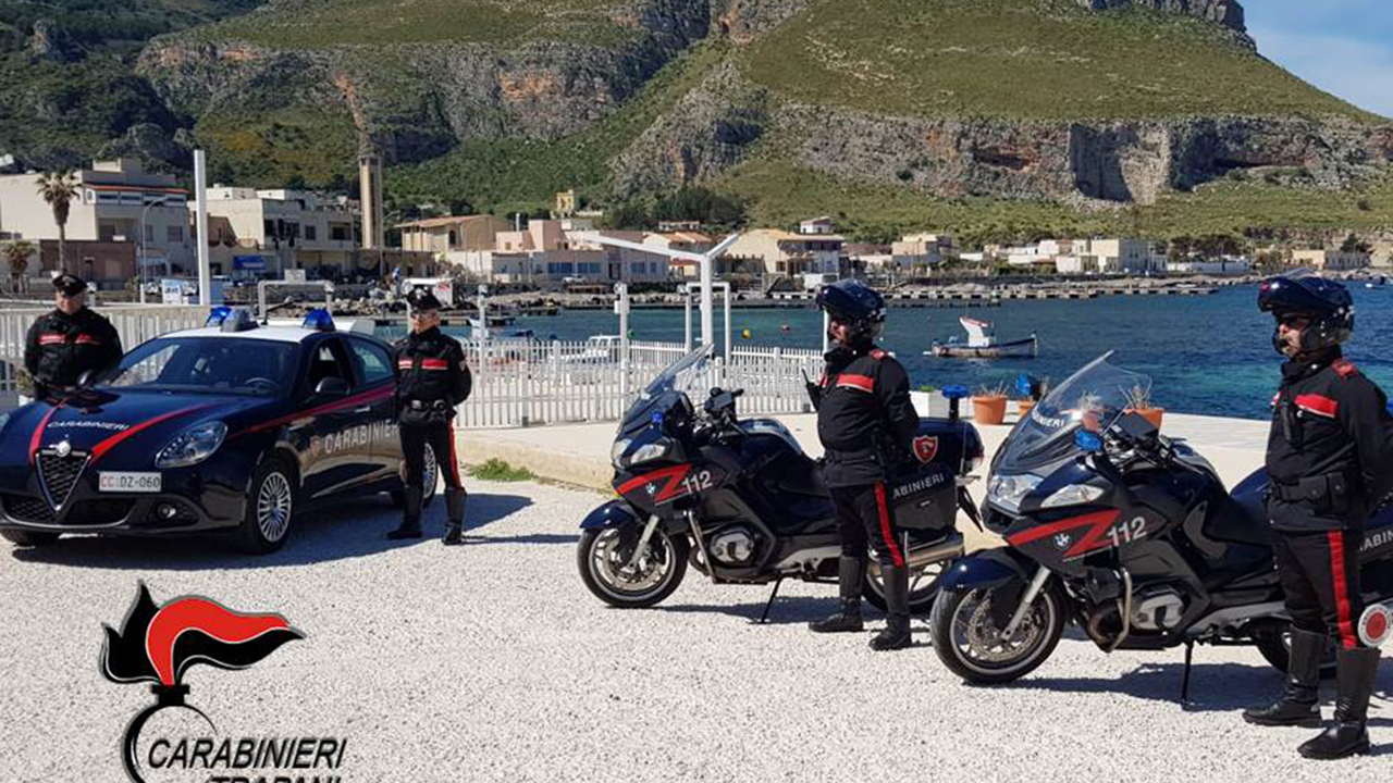 carabinieri pattuglie e moto