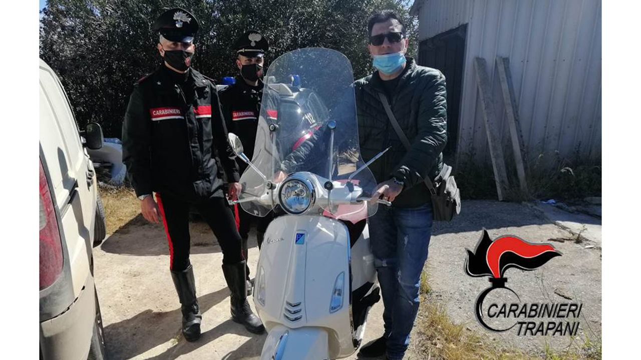 riconsegna vespa carabinieri deposito mezzi rubati