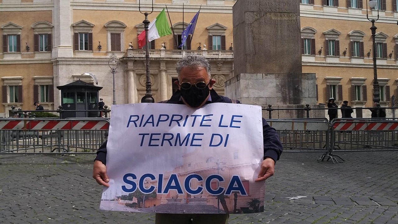 Terme chiuse: protesta saccense anche a Roma