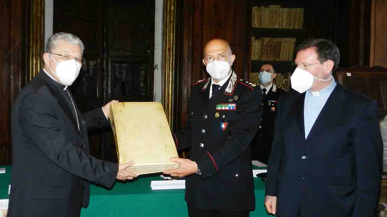 Consegna mappa biblioteca lucchesana