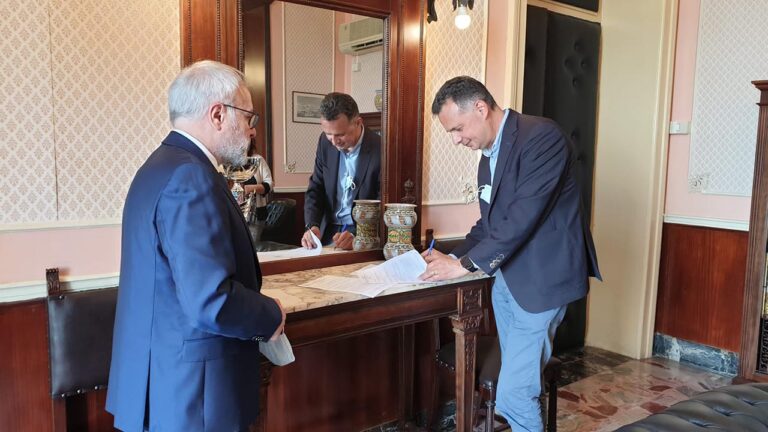 Zappia e Pulvirenti firma contratto ospedale ribera