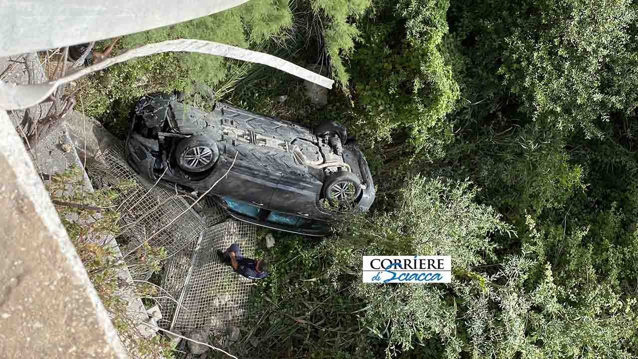 auto incidente ponticello Bagni