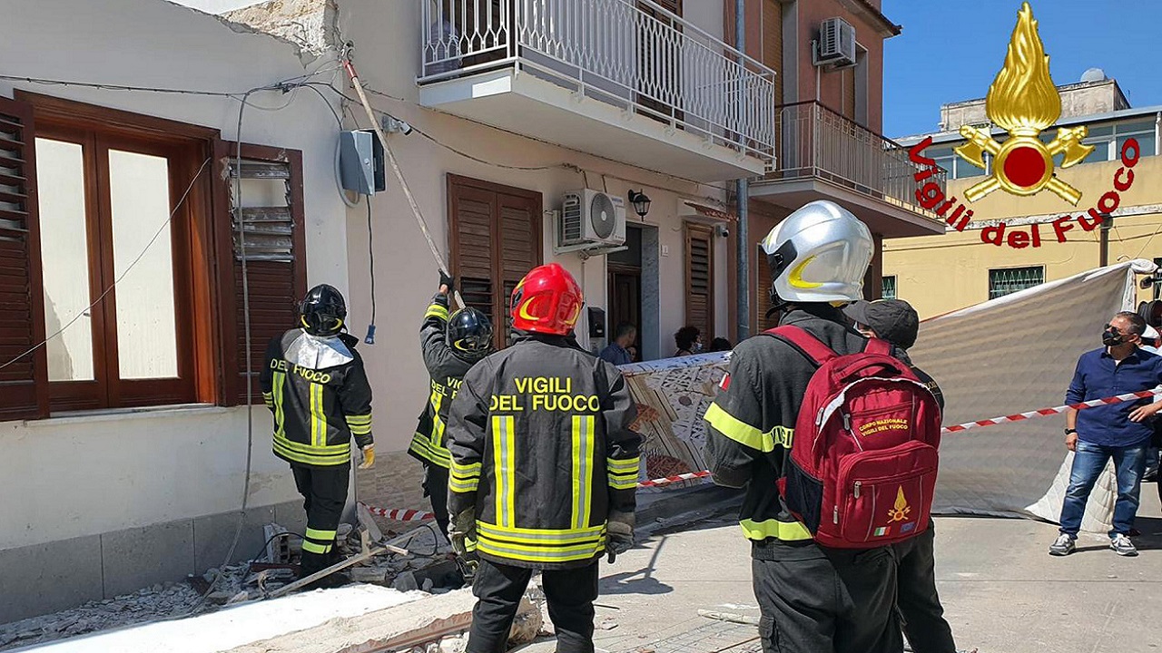 Incidenti lavoro: morto operaio, un altro rimasto ferito