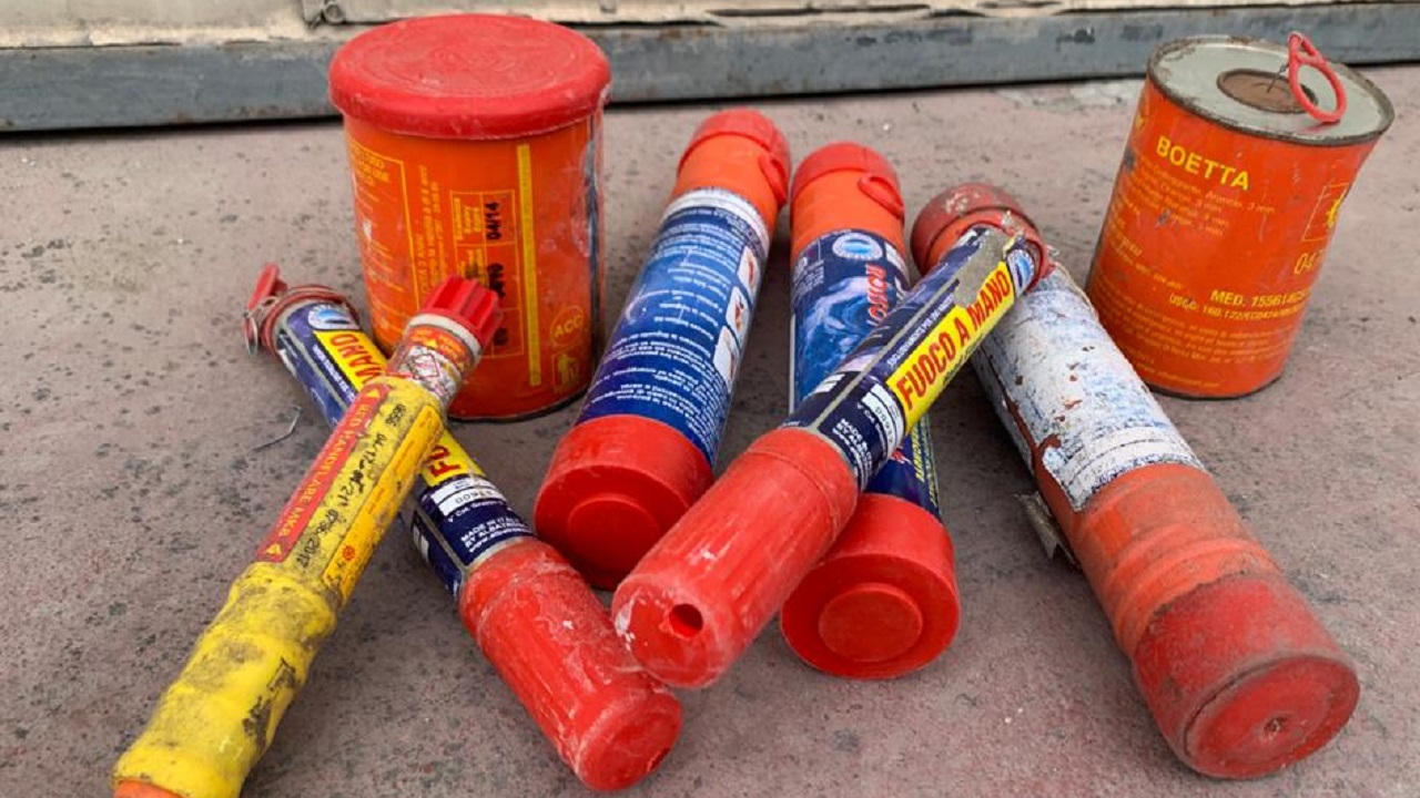 razzi fuochi a mano rifiuti 2021