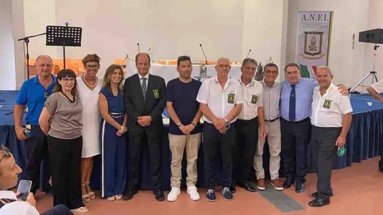 ANFICORAGGIO DELLE DONNE 1