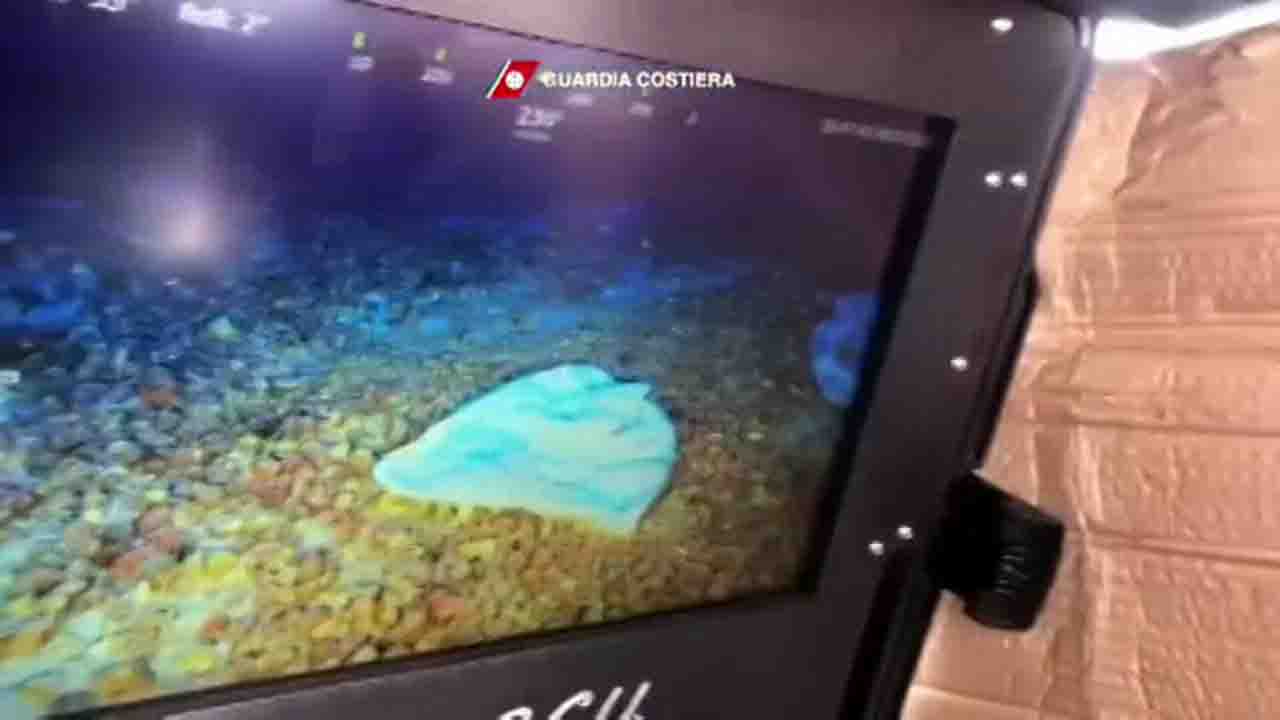 Relitto naufragio Lampedusa immagine