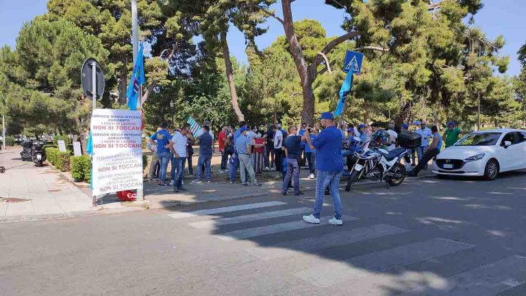 Sit in lavoratori Girgenti Acqua Palermo 2