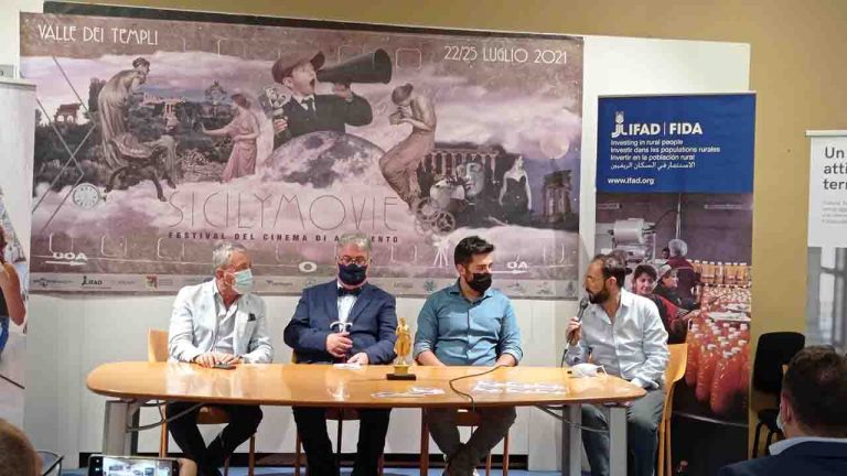 conferenza stampa2