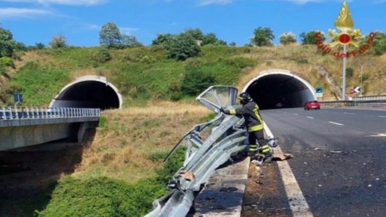 incidente tir salerno RC 2021