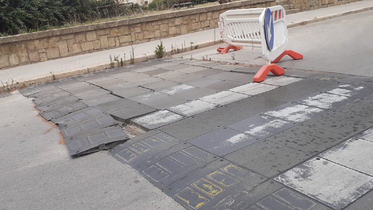 rallentatori via agatocle danneggiati 2021