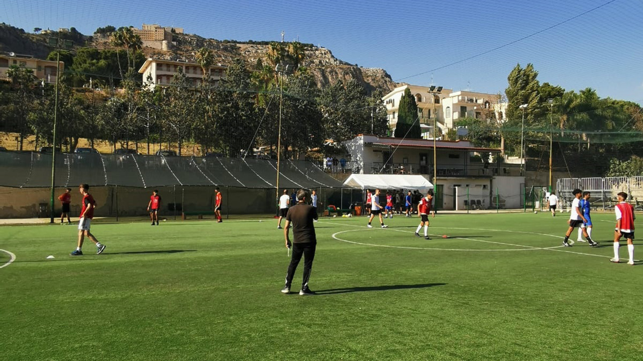 stage isabella unitas