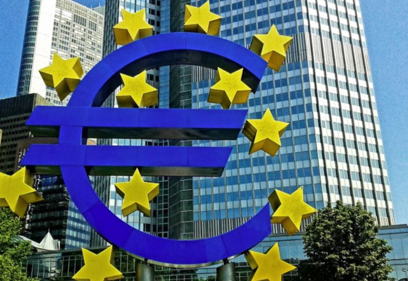 Bce, avviata ripresa area euro ma resta incognita pandemia