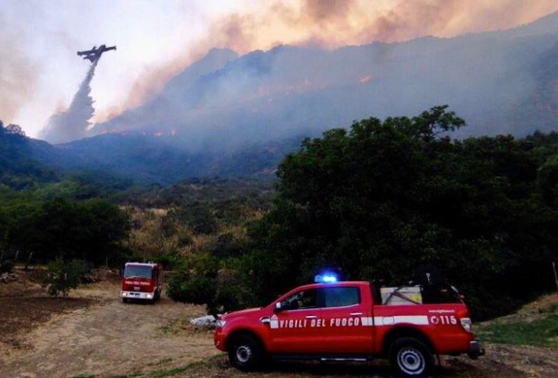 Incendi, da Consiglio dei ministri ok a stato emergenza per 4 regioni