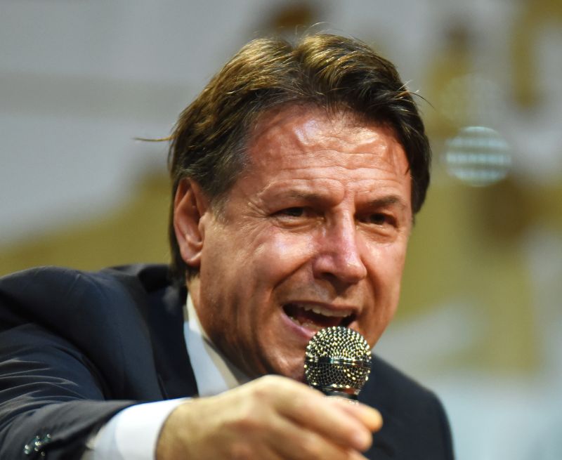 Conte “Sul reddito di cittadinanza nessun passo indietro”