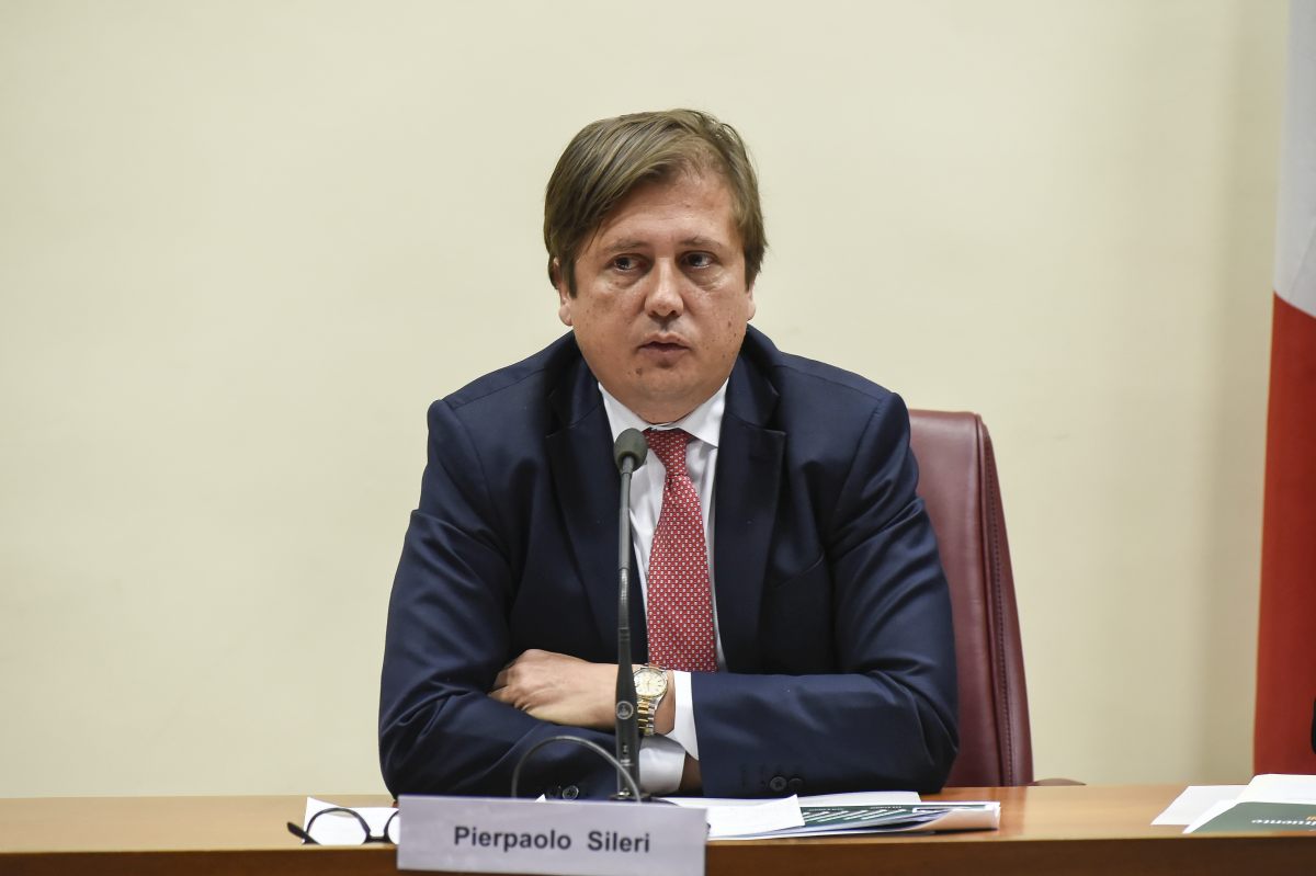 Covid, Sileri “13-14 milioni di italiani devono ancora vaccinarsi”