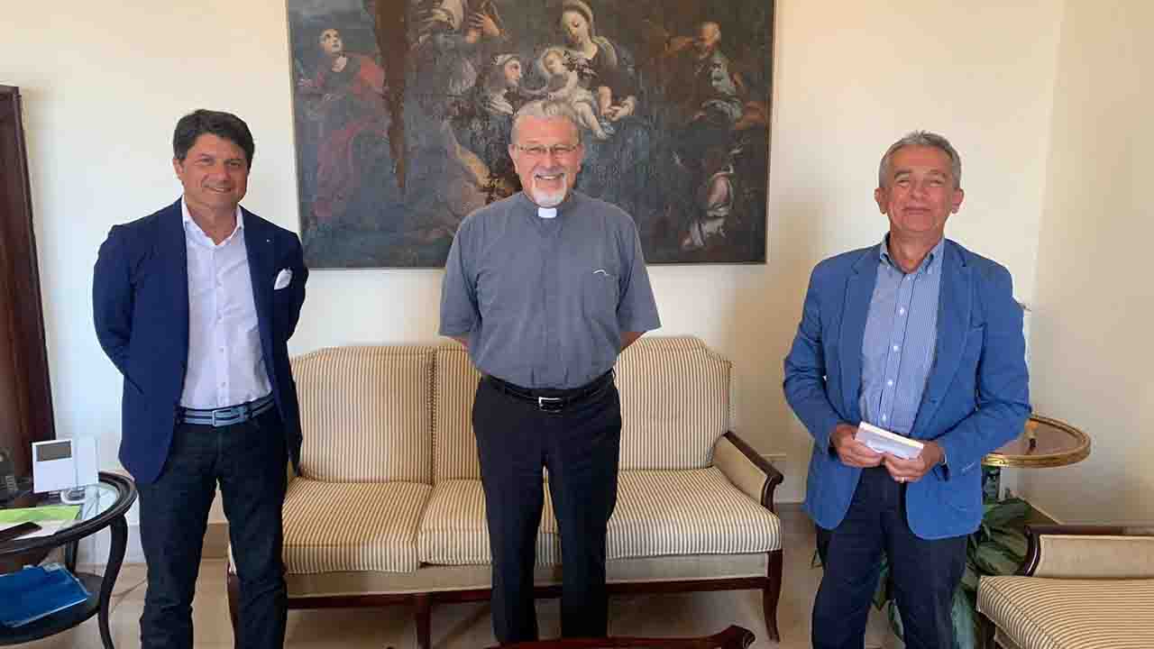 ACHILLE FURIOSO CON ARCIVESCOSO