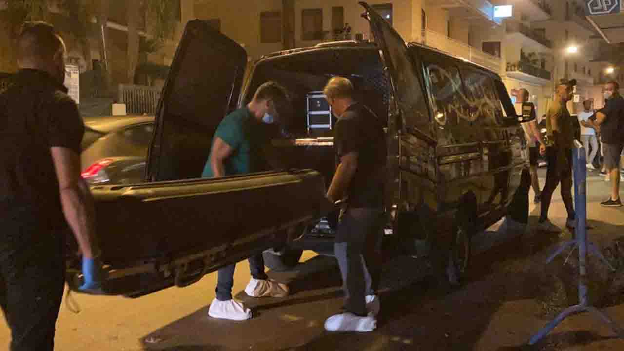 OMICIDIO LUPO CARRO FUNEBRE
