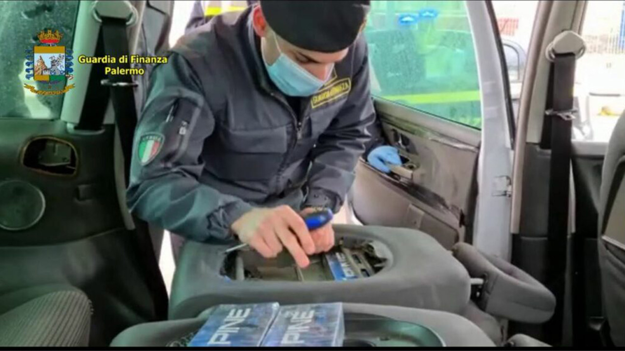 contrabbando sigarette Palermo Guardia Finanza