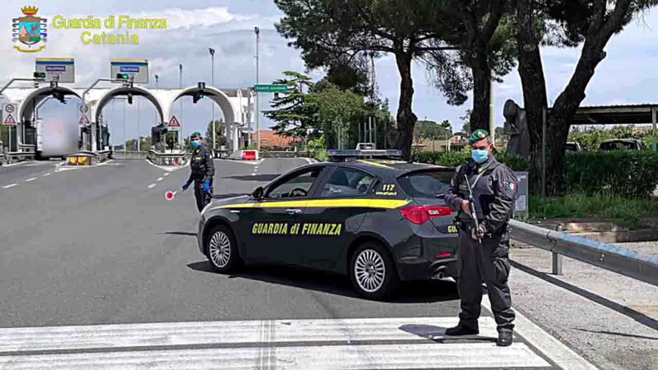 gUARDIA fINANZA CATANIA