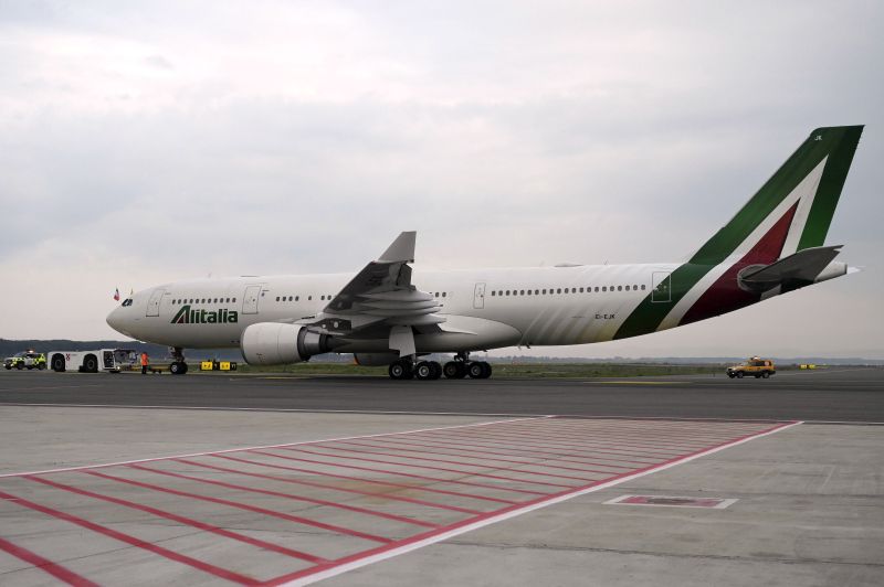 Alitalia, per Ue aiuti da 900 mln illegali ma Ita non deve rimborsarli