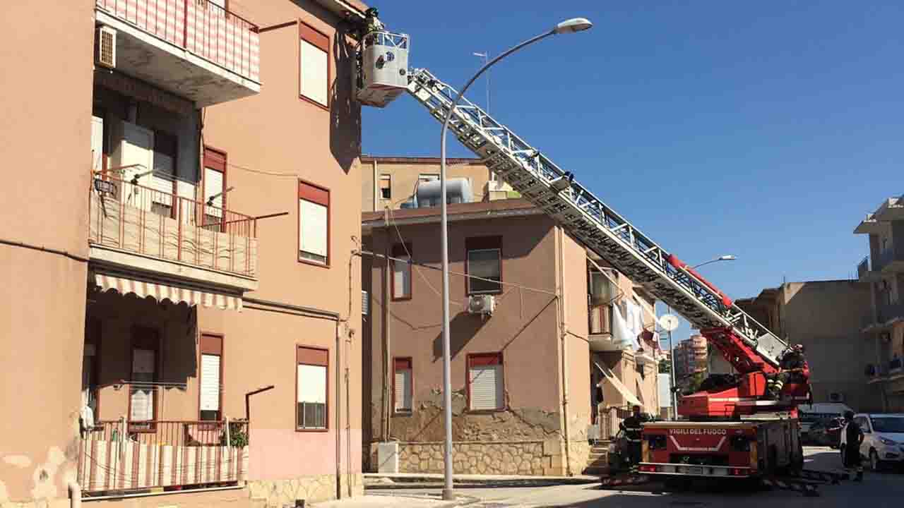 Calcinacci intervento pompieri vigili del fuoco